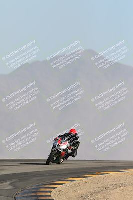 media/Jan-09-2025-Racers Edge (Thu) [[9e316ffd38]]/3-B Group/Session 4 (Turn 12 The Slide)/